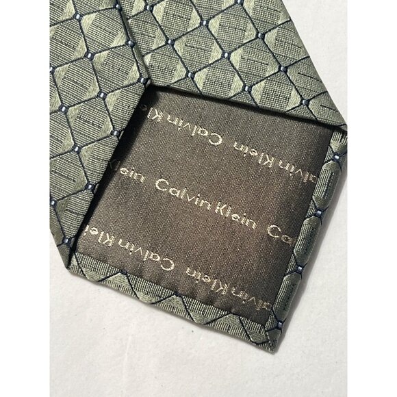 Calvin Klein Mens 100% Silk Woven Tie  3.5" Wide 58" Long Geometric Pattern - Picture 4 of 6